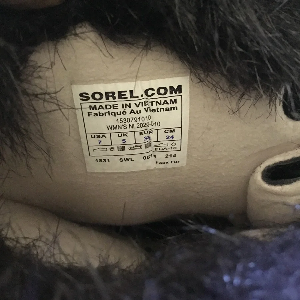 Sorel Black Faux Fur Lace-Up Winter Boots